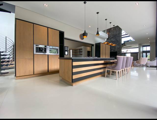 5 BEDROOM HOUSE FOR SALE IN STEYN CITY